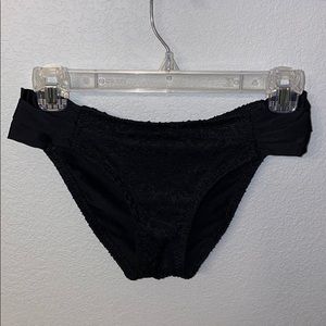 Bikini bottoms lace